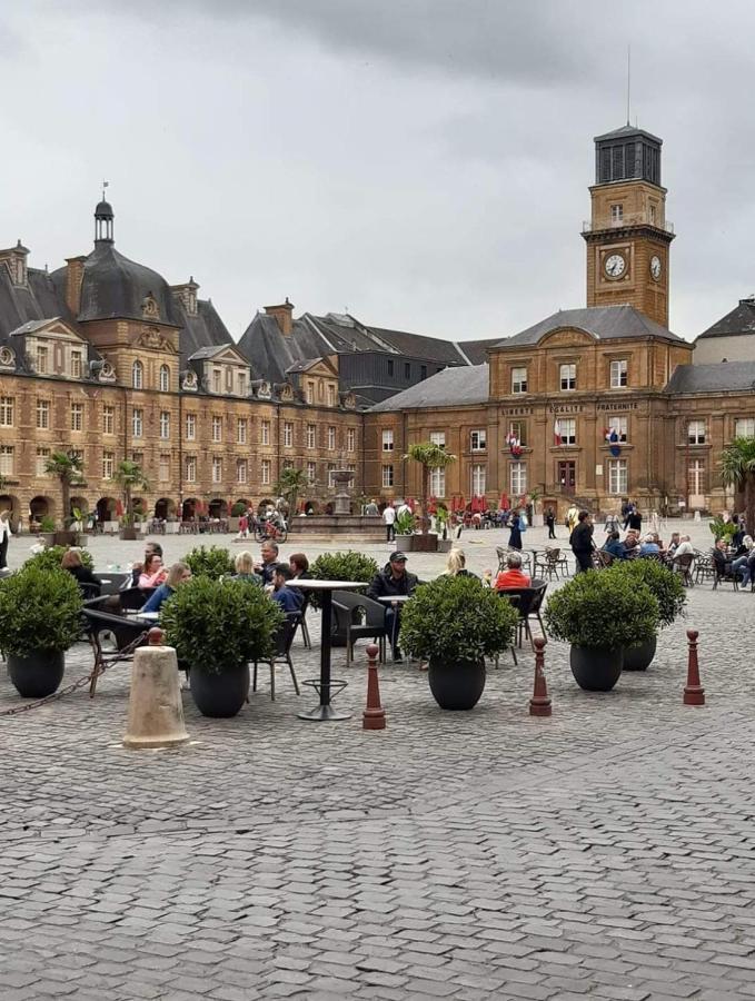 Апартаменты Bulle D'Ardenne Шарлевиль-Мезьер Экстерьер фото